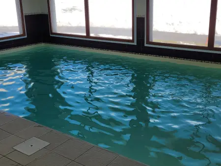 Appartement cosy avec piscine privée et parking à Super-Besse - Photo 25