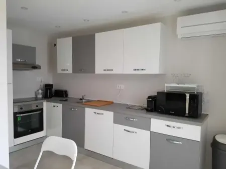 Studio à Six-Fours-les-Plages avec terrasse – 39 m² - Photo 1
