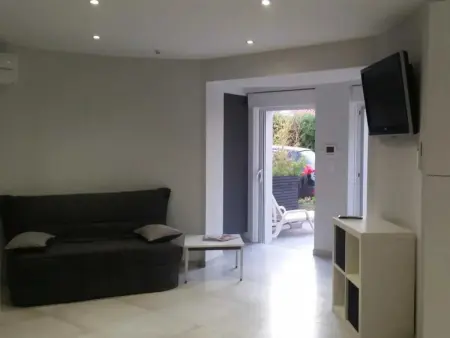 Studio confortable à Six-Fours-les-Plages, 55 m² et terrasse - Photo 3