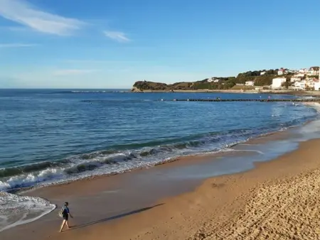 Grand appartement refait à neuf proche plage à Saint-Jean-de-Luz - Photo 13
