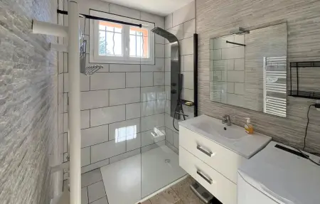 MAISON AVEC PISCINE 1, Maison 6 personnes à Peymeinade - Photo 19