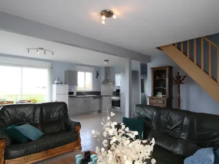 Maison moderne en bois avec vue mer, proche plage, internet et jardin privé clos - Photo 5