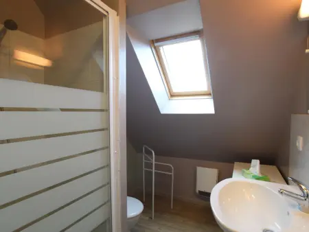 Maison moderne en bois avec vue mer, proche plage, internet et jardin privé clos - Photo 15