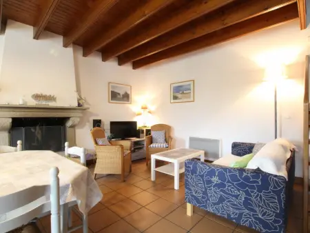 Maison de campagne avec jardin et cheminée près de la mer - Photo 1