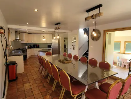 Grande maison familiale avec piscine privée, animaux acceptés - Photo 1