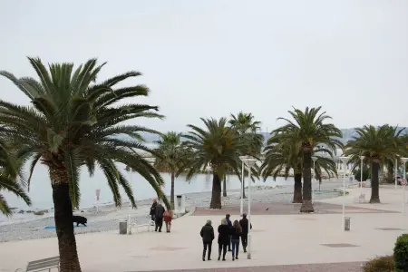 Appartement cosy à Saint-Laurent-du-Var - 27m² - Terrasse - Photo 2