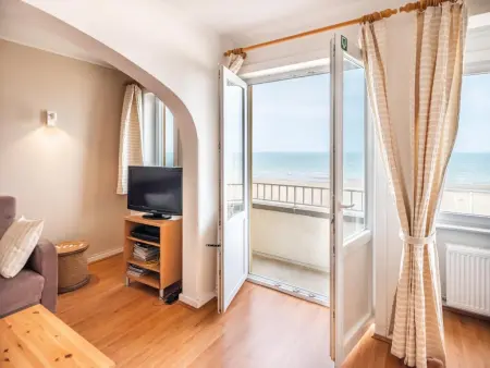 Nepto troisième, Appartement spacieux avec vue sur la mer - Photo 9