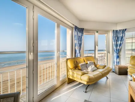 Neva cinq, Appartement basique avec vue sur mer imprenable - Photo 1