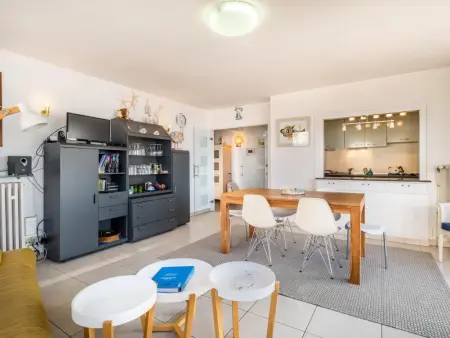 Neva cinq, Appartement basique avec vue sur mer imprenable - Photo 4