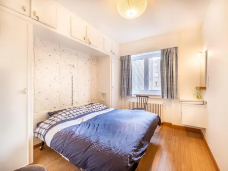 Neva troisième, Appartement rénové avec vue sur la mer - Photo 4
