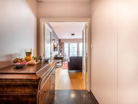 Neva troisième, Appartement rénové avec vue sur la mer - Photo 10