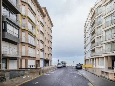 Neva troisième, Appartement rénové avec vue sur la mer - Photo 14