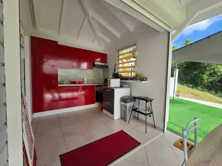 Bungalow confortable à Le Gosier - 20 m² avec jardin - Photo 8