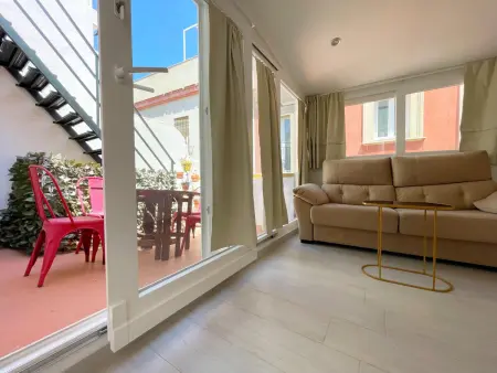 Maison Sévillane Authentique avec Terrasse et Cuisine Équipée - Photo 1