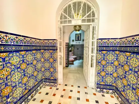 Maison Sévillane Authentique avec Terrasse et Cuisine Équipée - Photo 24