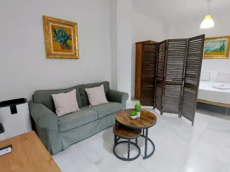 Studio paisible pour couples au cœur de Séville - Photo 3