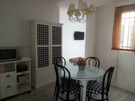 Appartement spacieux à Triana, Séville - 3 chambres, calme et authentique - Photo 3