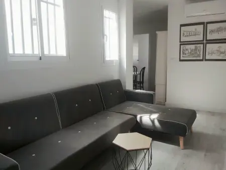 Appartement spacieux à Triana, Séville - 3 chambres, calme et authentique - Photo 4
