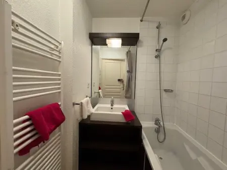 Appartement lumineux proche des pistes, parking inclus - Photo 3