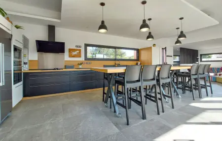 Villa piscine intérieure, Maison 10 personnes à Royan - Photo 3