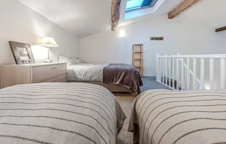 Luxueuse maison avec piscine, Maison 10 personnes à Cravans - Photo 34