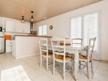 Maison traditionnelle, proche plages, WIFI, jardin - Photo 2
