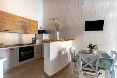 VILLA PAVONCELLA, Maison de vacances avec jardin, près de la mer - Photo 12