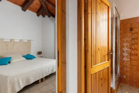 VILLA PAVONCELLA, Maison de vacances avec jardin, près de la mer - Photo 23