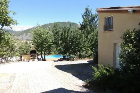 L'hôte antique, Authentique maison de vacances avec charme - Photo 10