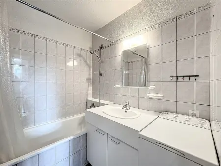Appartement skis aux pieds avec balcon pour 7 pers - Photo 10