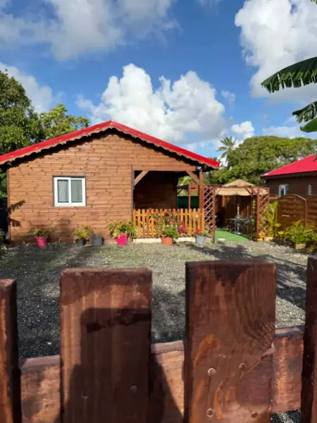 Maison confortable à Petit-Canal avec jardin 52 m² - Photo 2