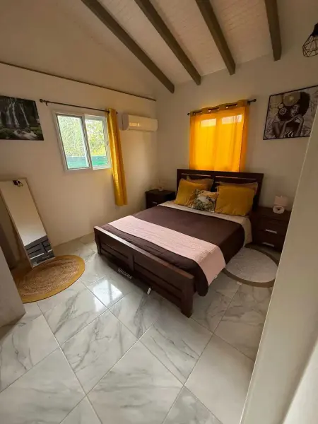 Maison confortable à Petit-Canal avec jardin 52 m² - Photo 3