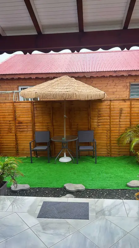 Maison confortable à Petit-Canal avec jardin 52 m² - Photo 14