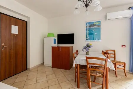 LA CIACCIA TRILO 4 1P, A 150 mètres d'une jument, 2, air conditionné - Photo 6