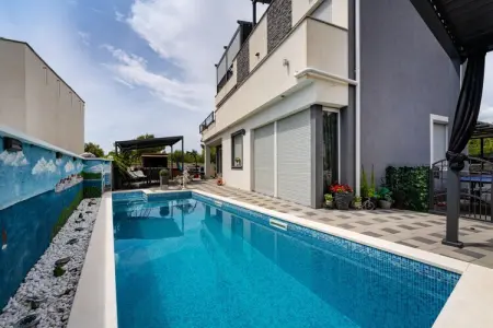 Apartment Nikita with private pool, Appartement avec piscine près la plage de Zaboric - Photo 12
