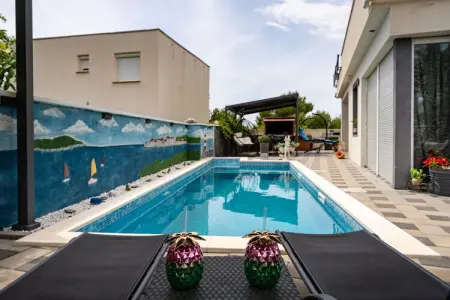 Apartment Nikita with private pool, Appartement avec piscine près la plage de Zaboric - Photo 13
