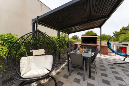 Apartment Nikita with private pool, Appartement avec piscine près la plage de Zaboric - Photo 33
