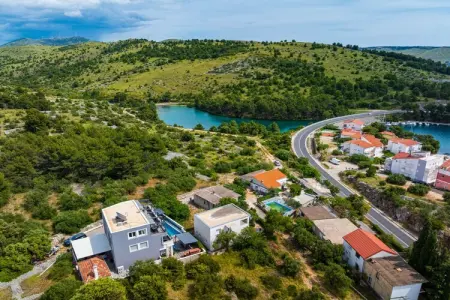 Apartment Nikita with private pool, Appartement avec piscine près la plage de Zaboric - Photo 42