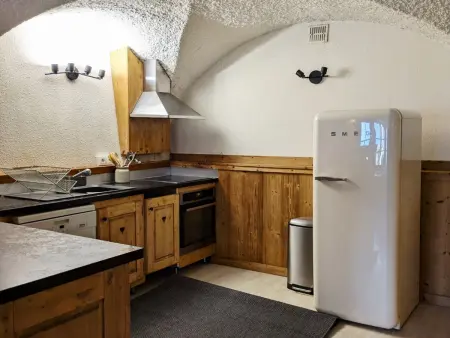 Appartement atypique avec cheminée et parking au centre de La Plagne Montalbert - Photo 7