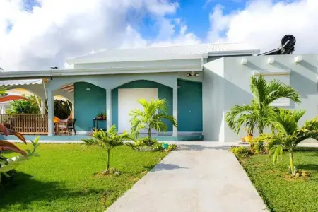 Maison agréable avec piscine à Sainte-Rose, 140 m² - Photo 6