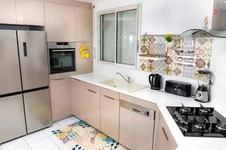 Maison agréable avec piscine à Sainte-Rose, 140 m² - Photo 17