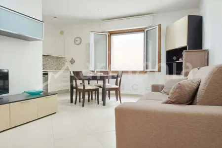 547093, Appartement à Giulianova avec baignoire - Photo 2