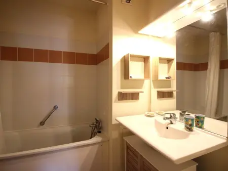 Appartement T2 au centre avec vue, animaux admis, parking - Photo 5