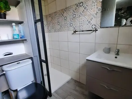 Maisonnette rénovée proche plage avec animaux acceptés et parking - Photo 6