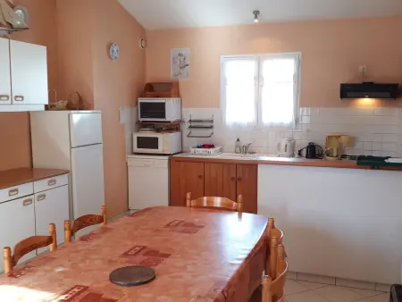 Maison récente à L'Aiguillon sur Mer avec Jardin et Animaux admis - Photo 3