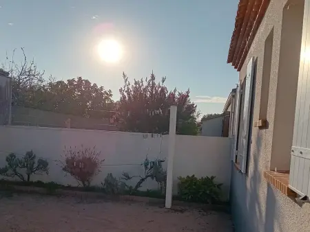 Maison récente à L'Aiguillon sur Mer avec Jardin et Animaux admis - Photo 23