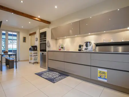 Grande maison en Seine-et-Marne avec jacuzzi, espace jeux et acceptant animaux - Photo 7