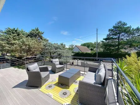 Maison familiale avec piscine chauffée à Hauteville-sur-Mer - Photo 2