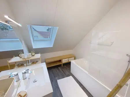 Maison familiale avec piscine chauffée à Hauteville-sur-Mer - Photo 14