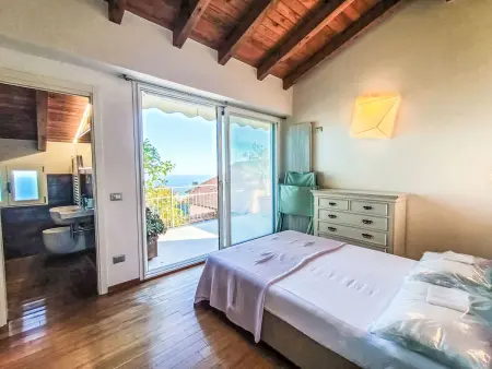 Terrazza con glicine, Maison 8 personnes à Alassio - Photo 4